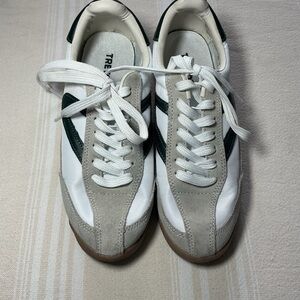 Tretorn White and Gray Athletic Shoes
